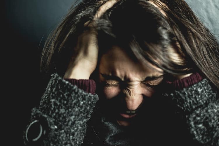 Epuisement professionnel menant au burn out. L'aide d'un psychologue pour s'en sortir. Une thérapie cognitivo-comportementale sera conseillée.